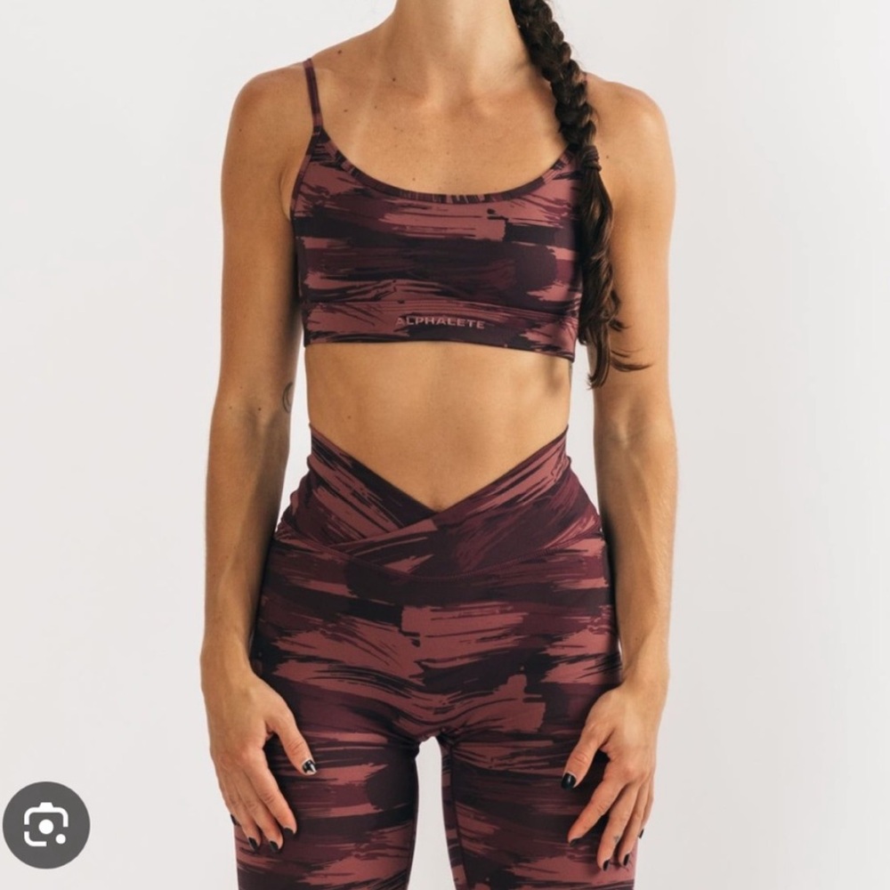 Alphalete Surface Limitless Sports Bra